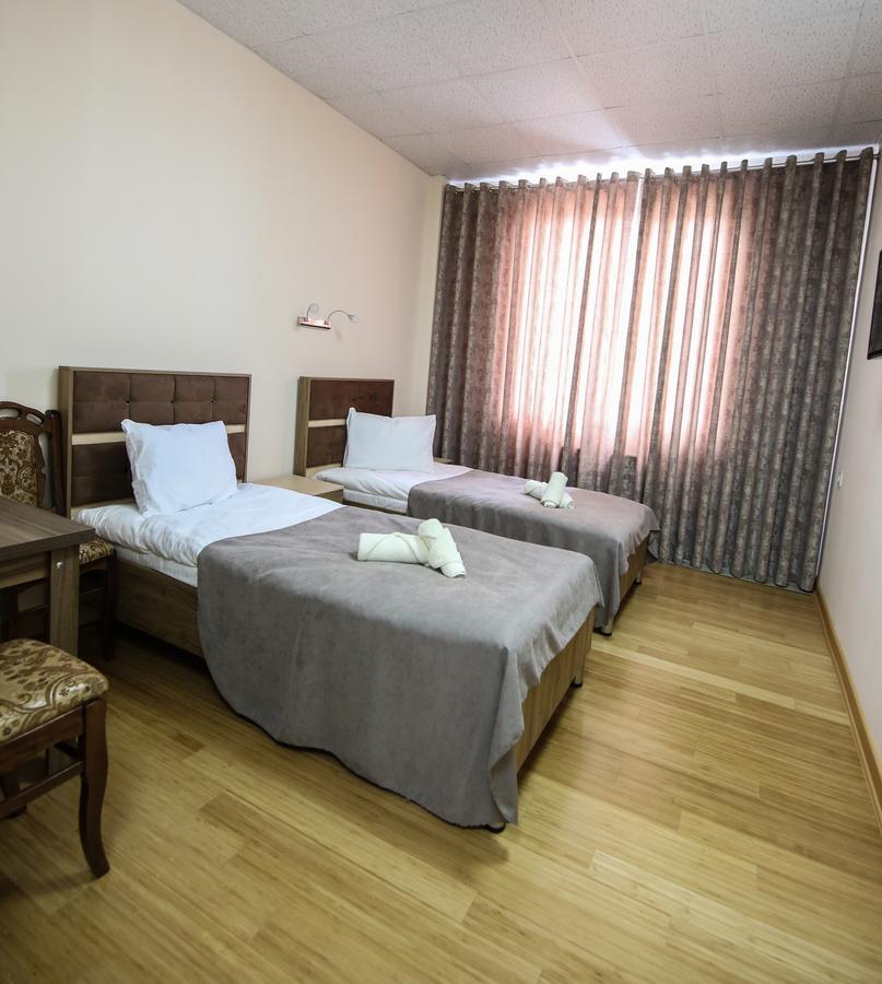Hotel Mars Zugdidi Exterior photo