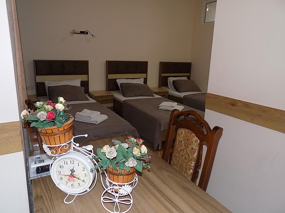 Hotel Mars Zugdidi Exterior photo